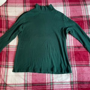Green Turtle neck